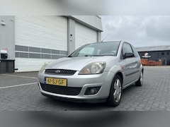 Ford Fiesta - 1.6-16V Futura