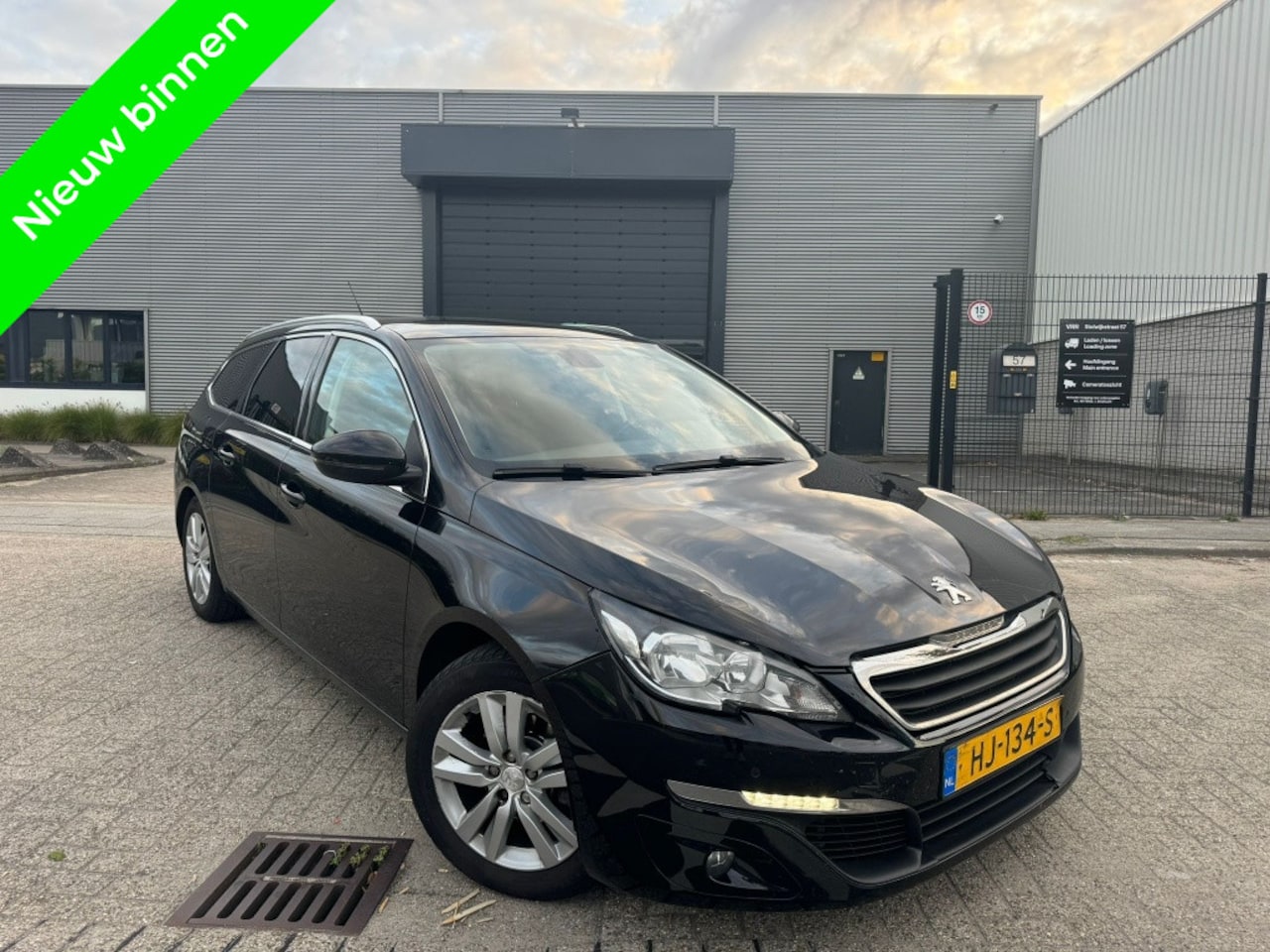 Peugeot 308 SW - 1.6 BlueHDI Camera Panoramadak - AutoWereld.nl
