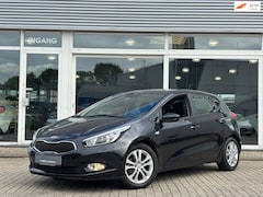 Kia Cee'd - 1.4 CVVT / Airco / Stoelverw / Stuurverw