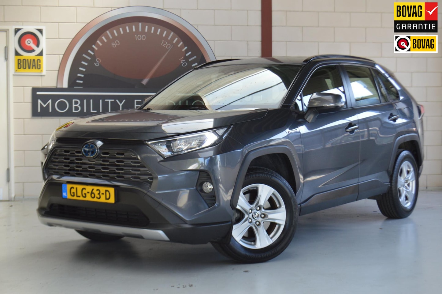 Toyota RAV4 - 2.5 Hybrid AWD Style 2.5 Hybrid AWD Style, 12 MND GARANTIE, HEEL NETJES - AutoWereld.nl