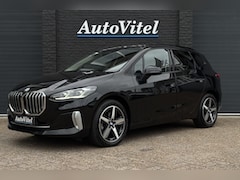 BMW 2-serie Active Tourer - 218i | Leder | Trekhaak | Head-Up | Harman/Kardon | 360 Camera