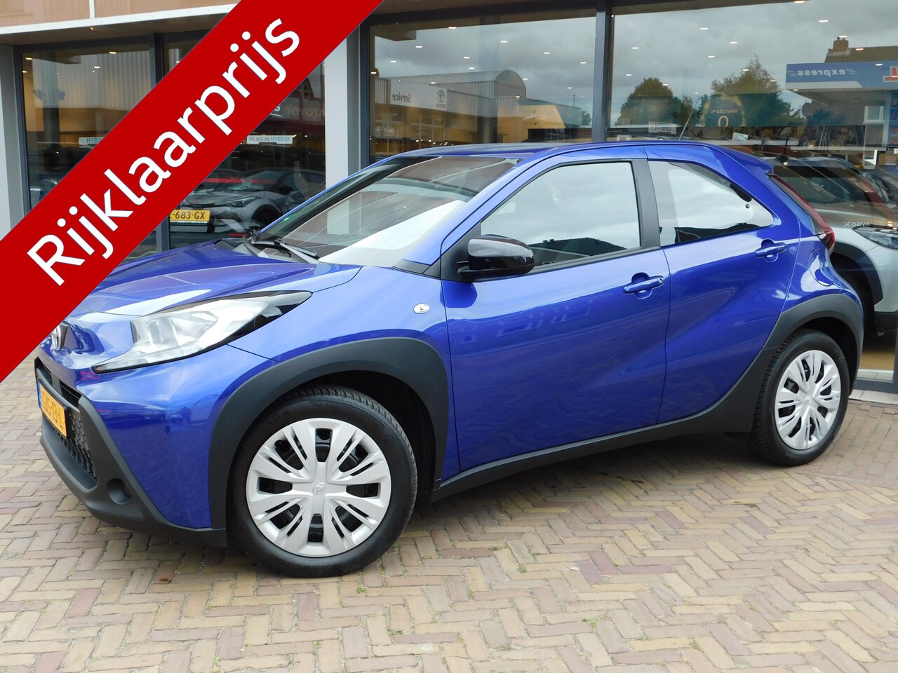 Toyota Aygo X - 1.0 VVT-i MT play 1.0 VVT-i MT Play - AutoWereld.nl