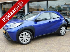 Toyota Aygo X - 1.0 VVT-i MT Play