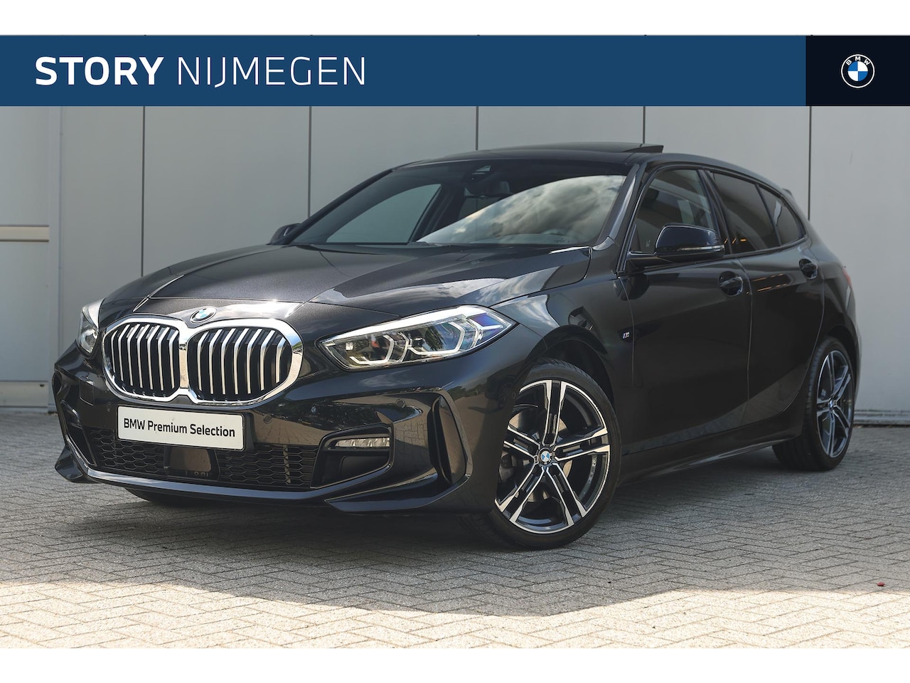 BMW 1-serie - 118i High Executive M Sport Automaat / Panoramadak / Sportstoelen / Achteruitrijcamera / C - AutoWereld.nl