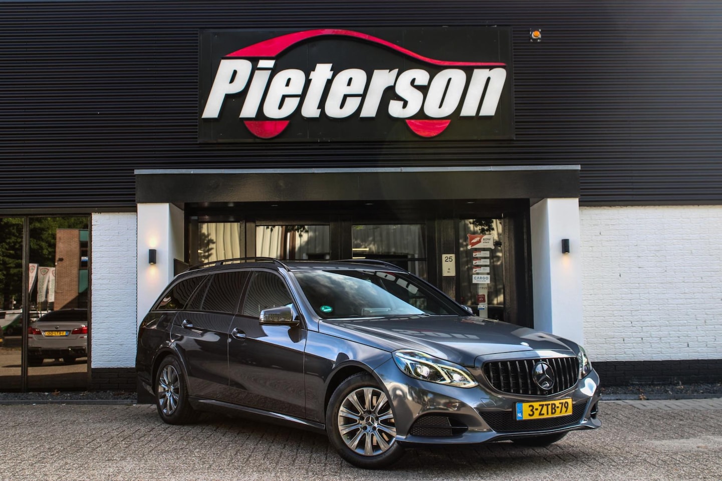 Mercedes-Benz E-klasse Estate - 300 BlueTEC HYBRID AMG NAP - AutoWereld.nl