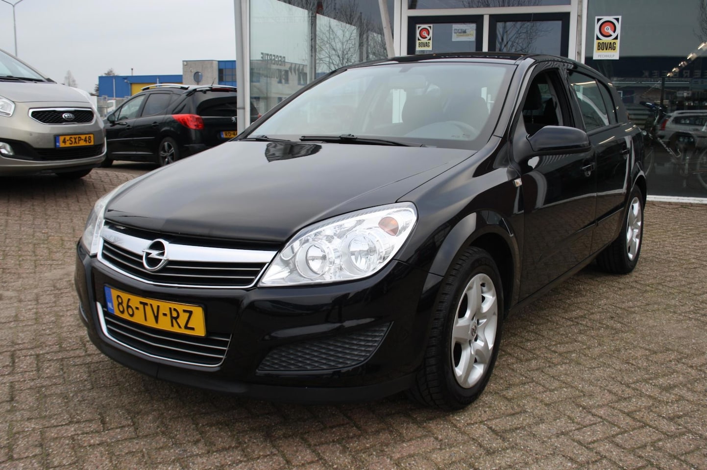 Opel Astra - 1.6 Business+ 1.6 Business - AutoWereld.nl