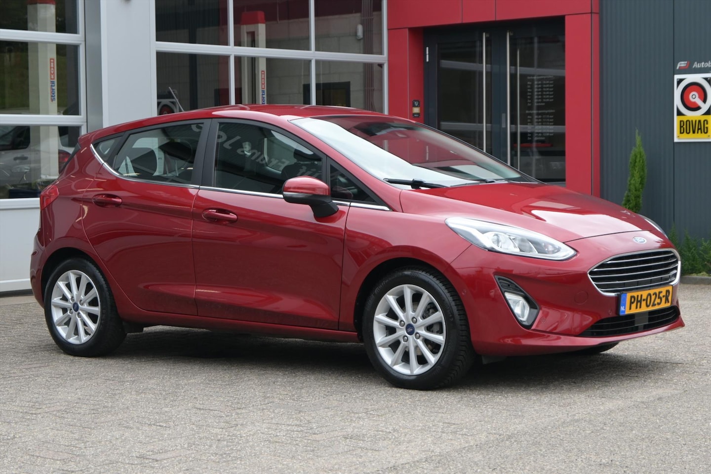 Ford Fiesta - 1.0 EcoBoost 100pk Titanium | Camera | Navi | DAB+ | Climate | Cruise | LM-V - AutoWereld.nl
