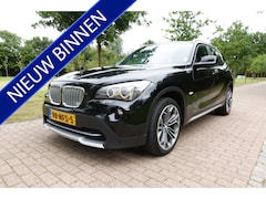 BMW X1 - xDrive28i Executive | NL Auto | NAP | Xenon | Leder | Trekhaak | Stoelverw. | Navi | Cruis