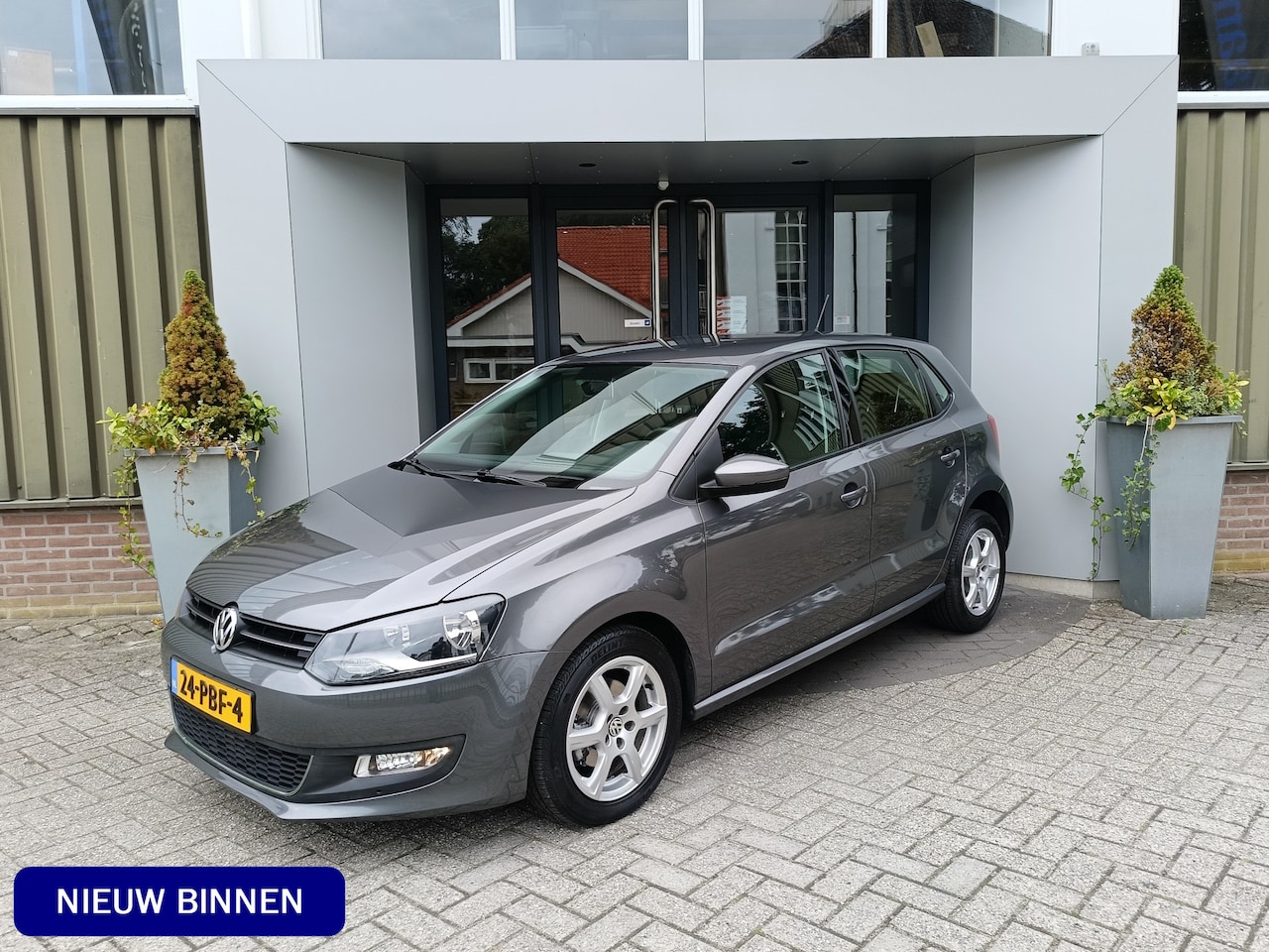 Volkswagen Polo - 1.4-16V Comfortline | Airco | Cruis controle | Centrale deur vergrendeling | Navigatie | - AutoWereld.nl