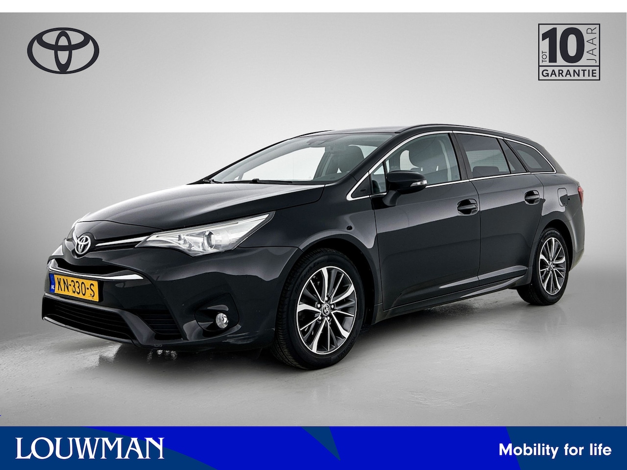 Toyota Avensis Touring Sports - 1.8 VVT-i Dynamic | Stoelverwarming | Dealer Onderhouden | Navigatie | Climate Control | C - AutoWereld.nl