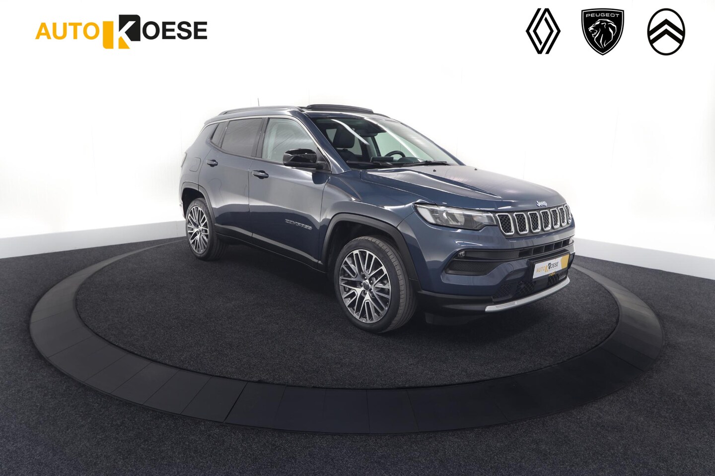 Jeep Compass - 4xe 190 Plug-in Hybrid Electric Limited | Elektrisch Panoramadak | Camera | Adaptieve Crui - AutoWereld.nl
