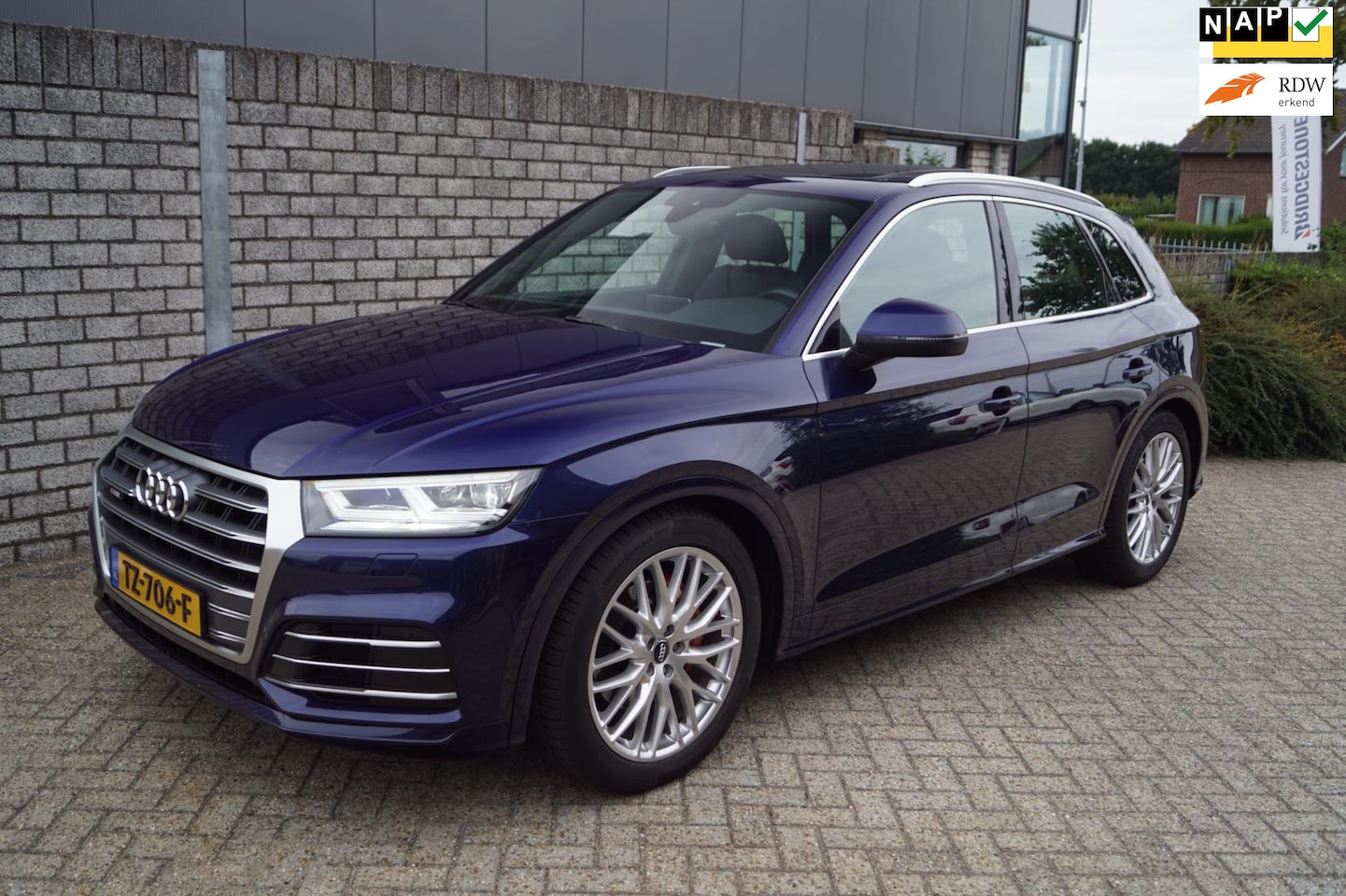 Audi Q5 - 2.0 TFSI quattro Sport S Line Edition Autom Panodak Luxe Leder Sportst Stoelverw Navi Came - AutoWereld.nl
