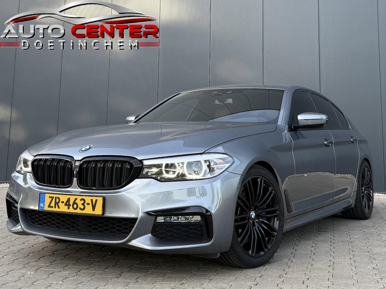 BMW 5-serie - 530d xDrive High Executive M-Pakket Navi - AutoWereld.nl