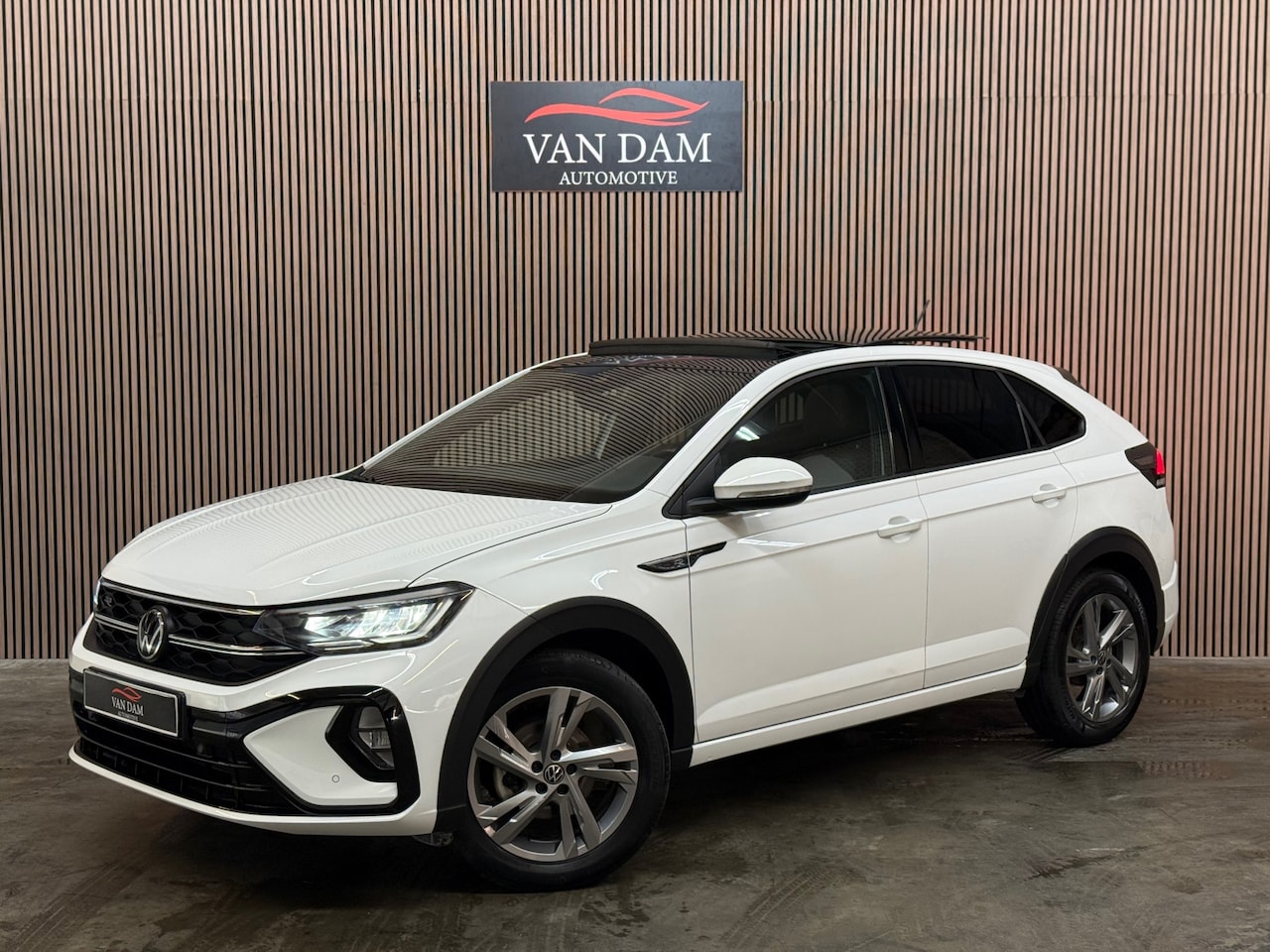 Volkswagen Taigo - 1.5 TSI R-Line Business 2022 DSG PANO VIRTUAL - AutoWereld.nl