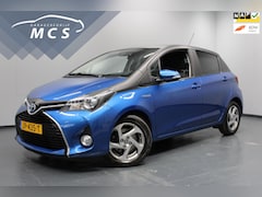 Toyota Yaris - 1.5 Hybrid Trend Bi-Tone / Airco / Cruise control / Automaat