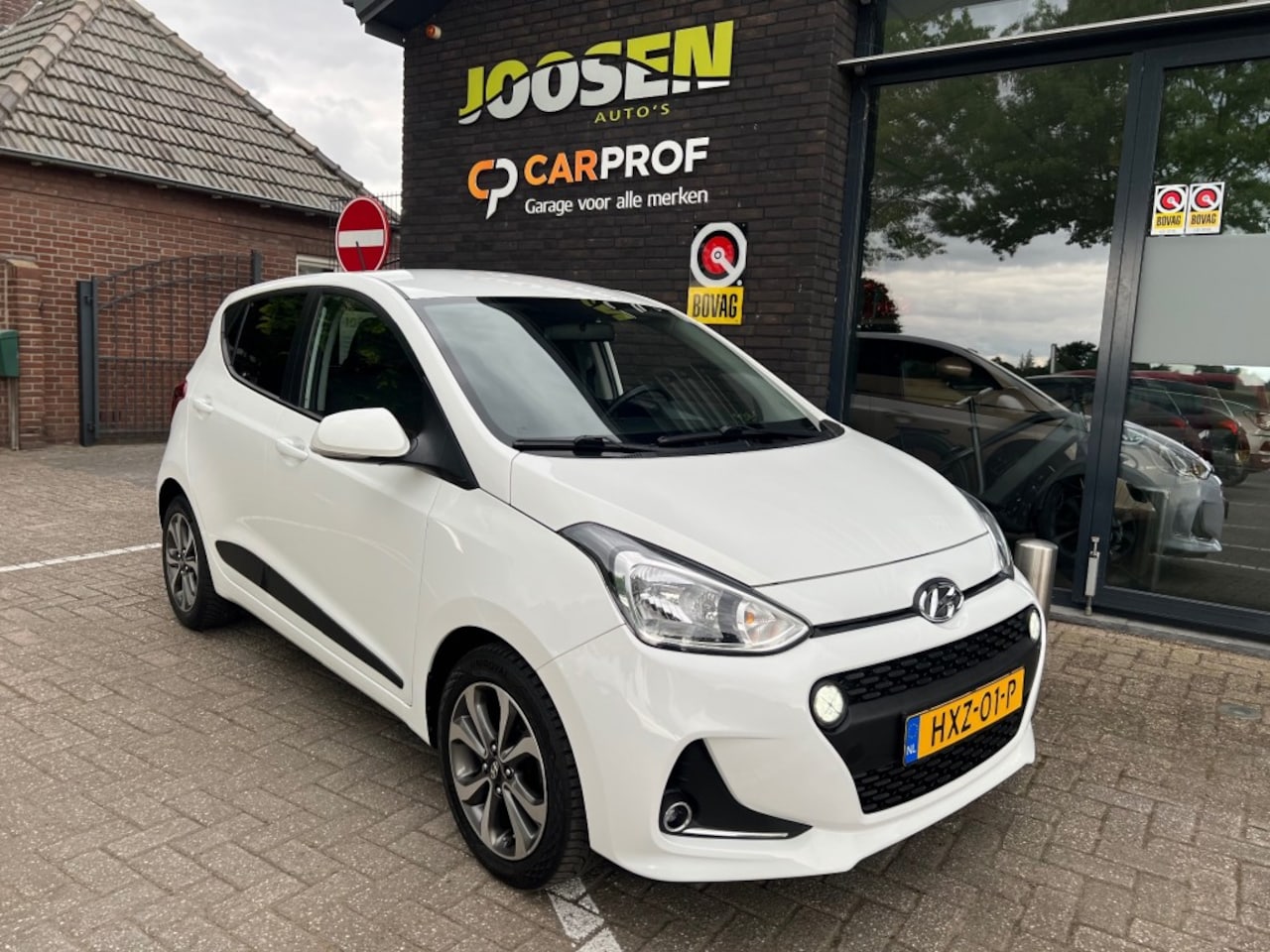 Hyundai i10 - 1.0I I-MOTION PREM. - AutoWereld.nl