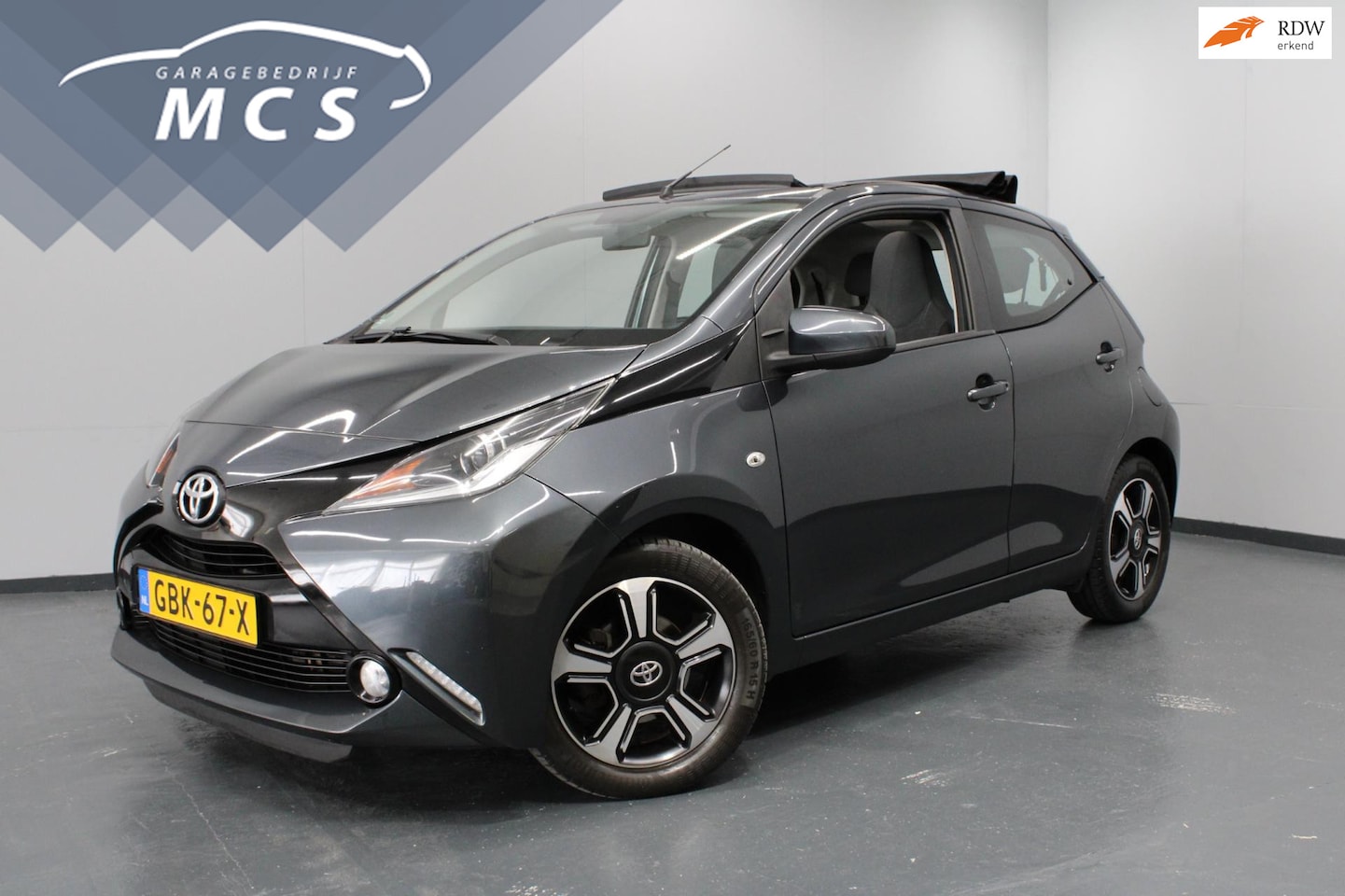 Toyota Aygo - 1.0 VVT-i x-pose / Cabrio / Camera / Airco - AutoWereld.nl