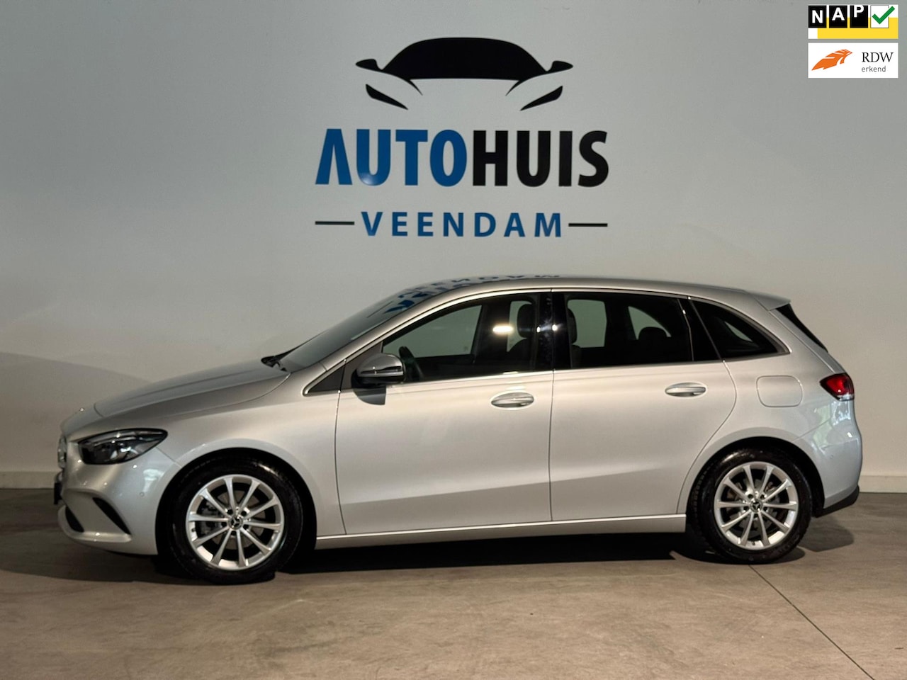Mercedes-Benz B-klasse - 180 Launch Edition 10.564 KM NAP! - AutoWereld.nl
