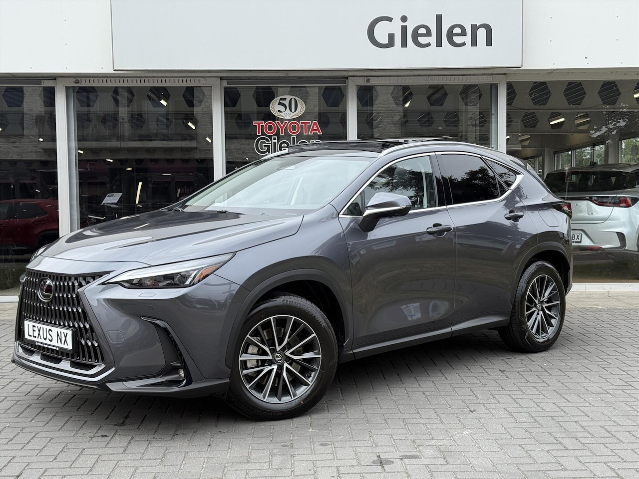 Lexus NX - 450h+ AWD Luxury Line Plus | Panoramadak, 360 Camera, Leer, Groot scherm, Dodehoekherkenni - AutoWereld.nl