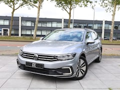 Volkswagen Passat Variant - GTE 1.4 TSI PHEV 218PK | Achteruitrijcamera | Adaptive Cruise | Trekhaak Elektrisch | Carp
