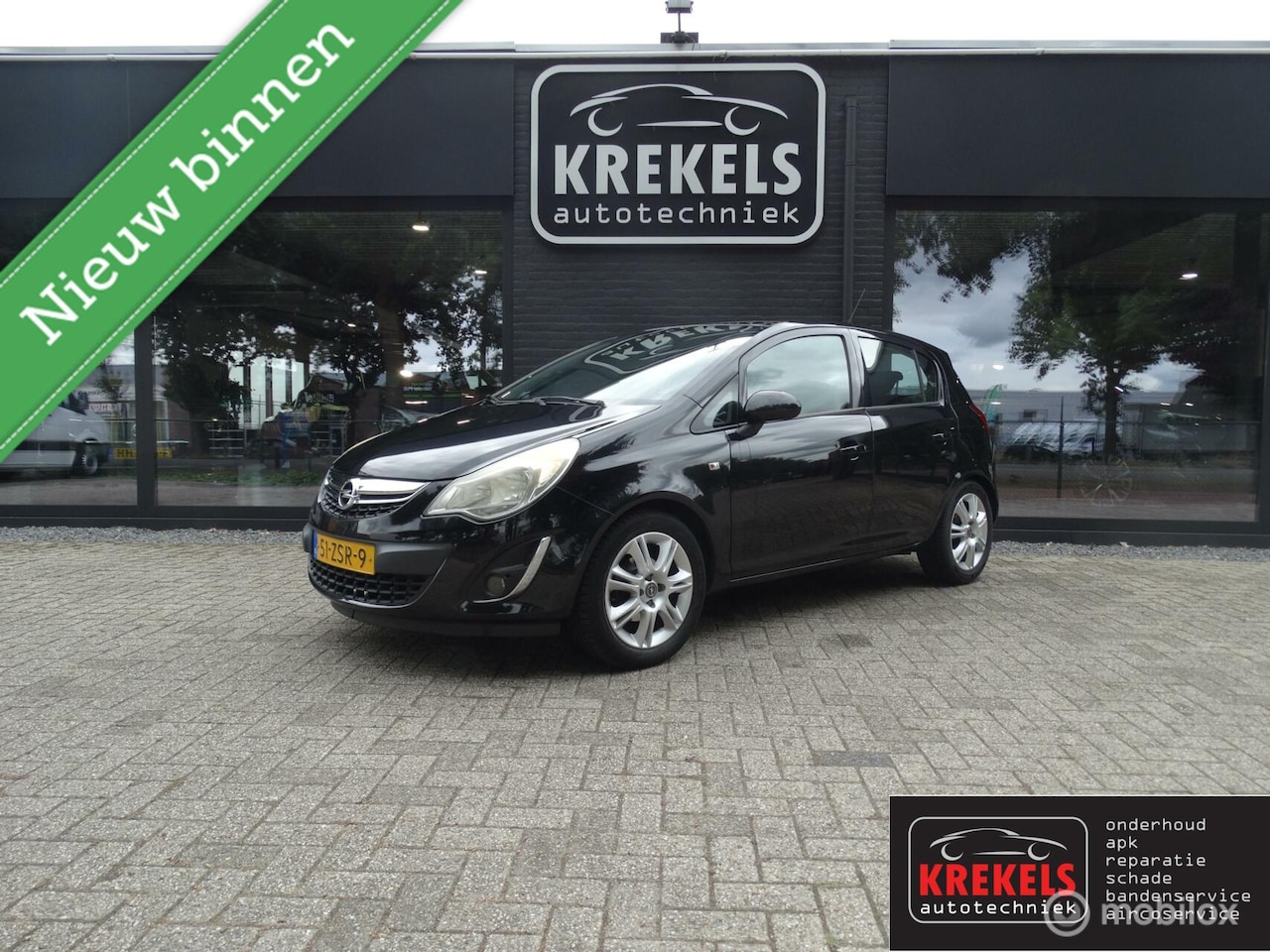 Opel Corsa - 1.2-16V Cosmo | Airco - AutoWereld.nl