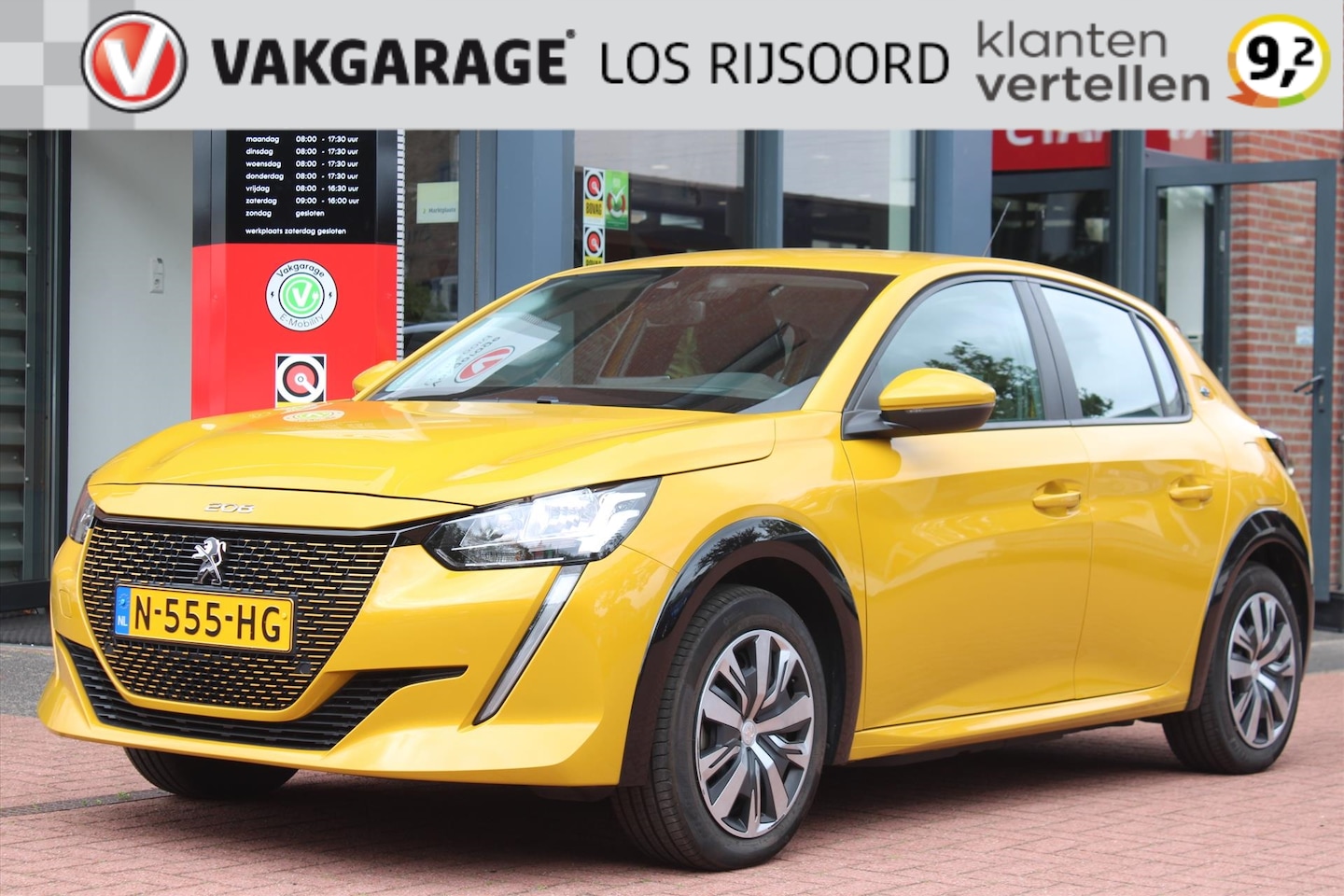 Peugeot e-208 - EV 50kWh *Active* | 3 Fase | Carplay | Cruise & Climate Control | Navigatie | Bluetooth | - AutoWereld.nl