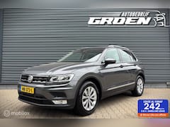 Volkswagen Tiguan - 1.4 TSI Connected Series LED|PANO|