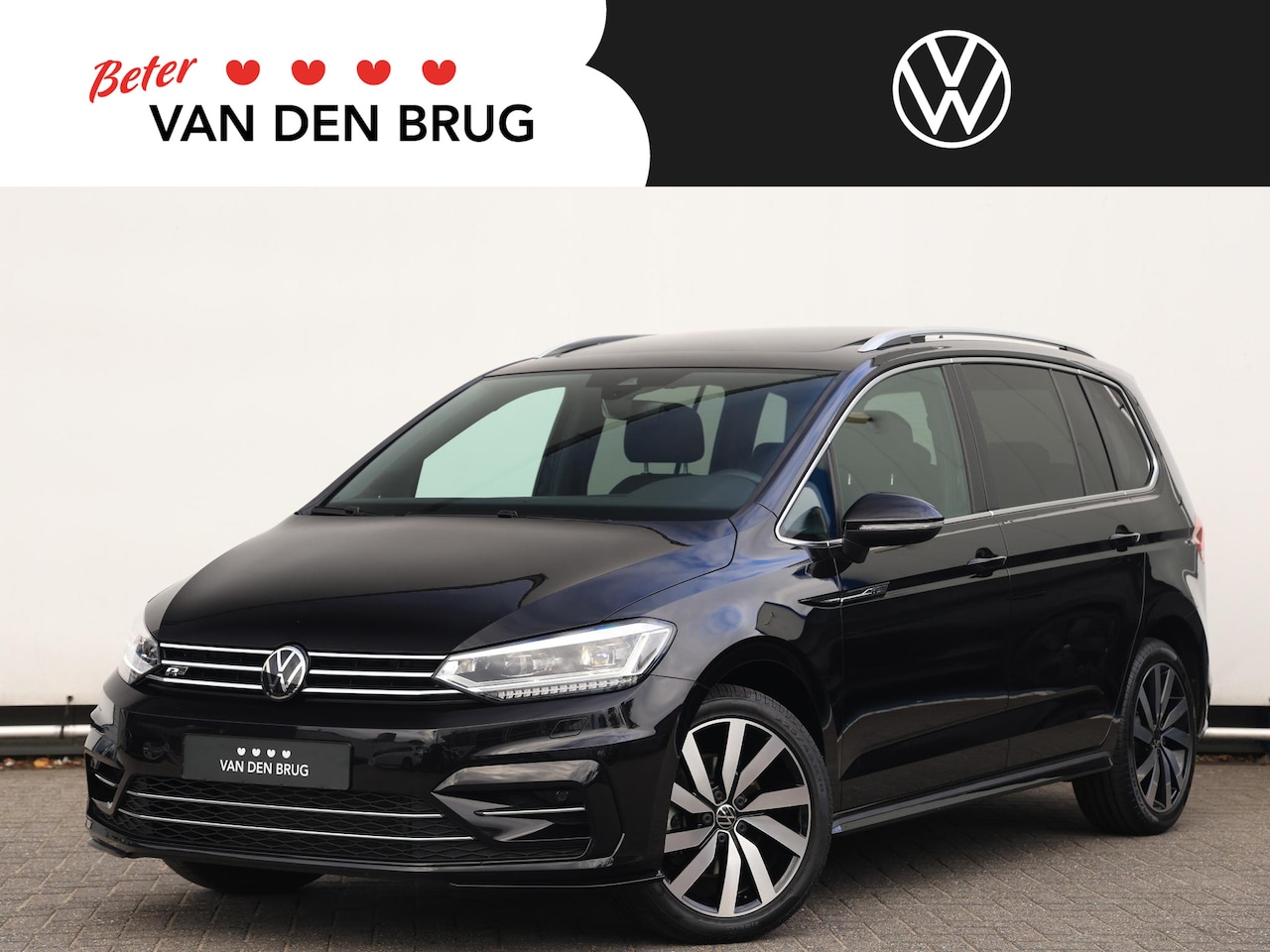 Volkswagen Touran - 1.5 TSI Highline Business R-Line 150 pk DSG 7 pers. | LED | Navigatie | Panoramadak | Stoe - AutoWereld.nl