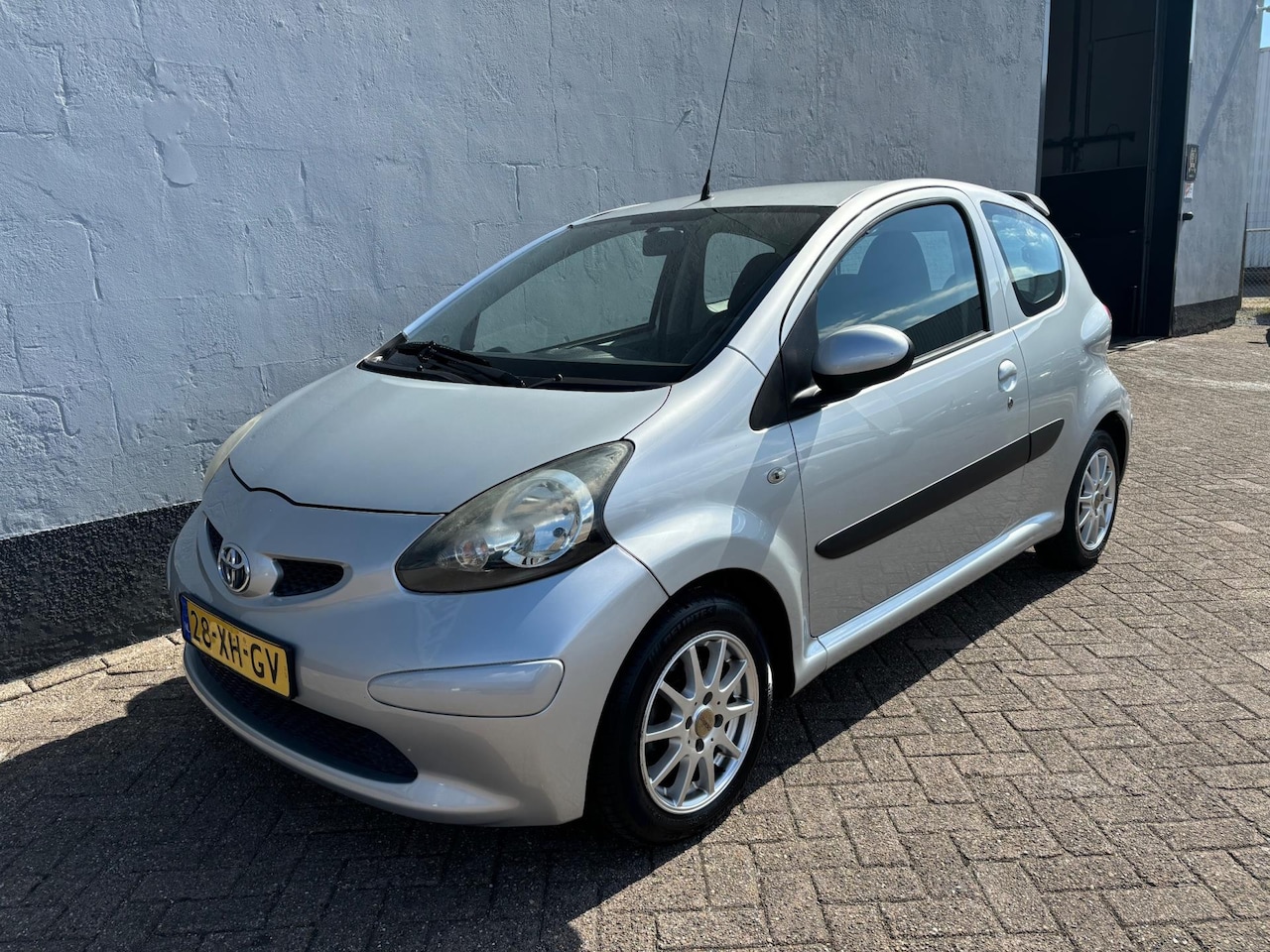 Toyota Aygo - 1.0-12V + - Airco - LMV - AutoWereld.nl