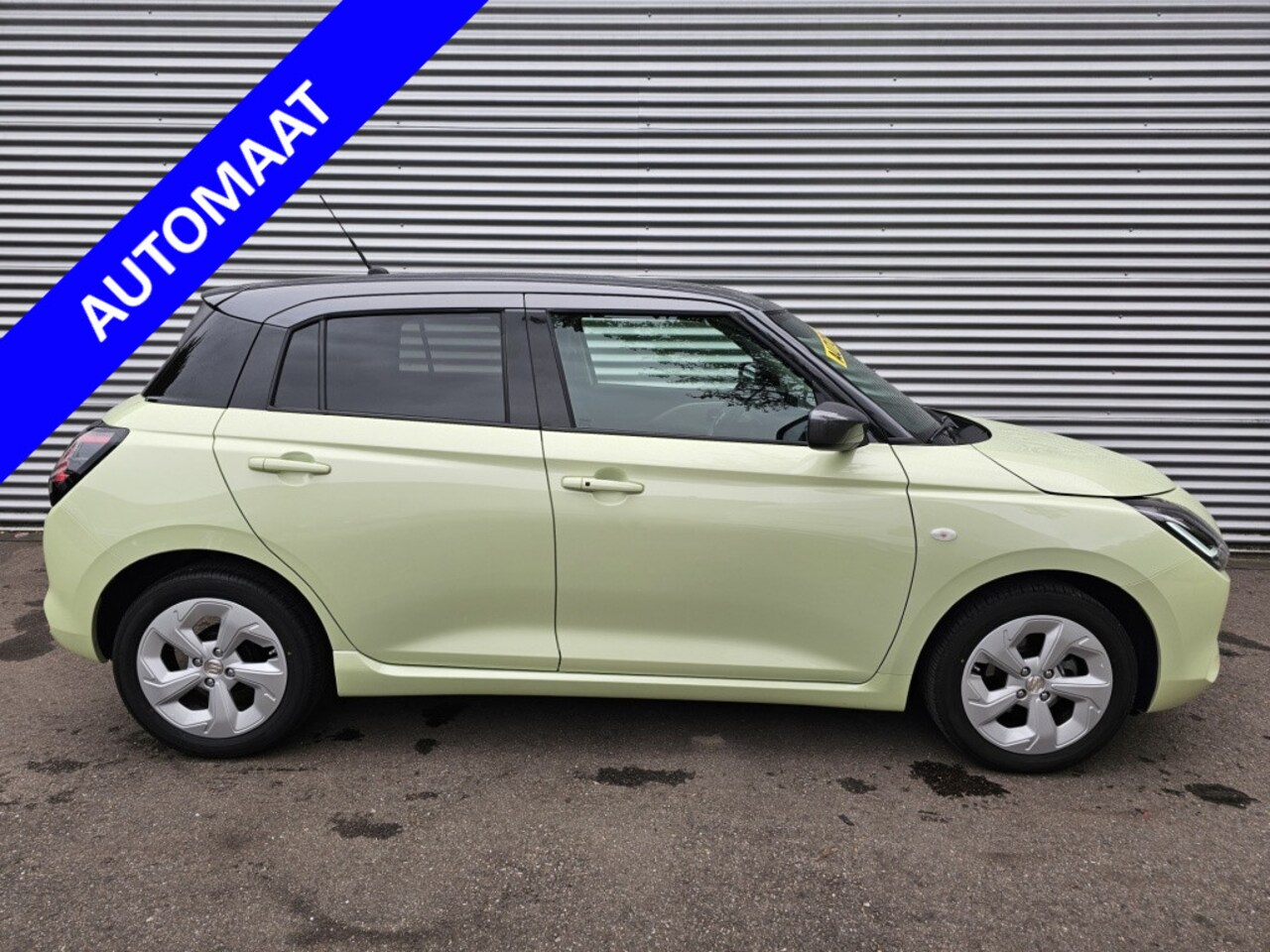 Suzuki Swift - 1.2 Select SmartHyb. AUTOMAAT - AutoWereld.nl