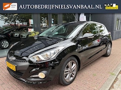 Hyundai i30 - 1.6 GDI i-Magine Navi/Clima/Trekhaak/Leder/ZGAN