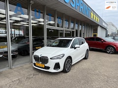 BMW 2-serie Active Tourer - 225e xDrive 245PK M-SPORT / PANORAMADAK / EIEKTRISCHE ACHTERKLEP