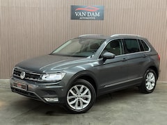 Volkswagen Tiguan - 2.0 TSI 4Motion Highline 2017 DSG KEYLESS NAVI CAR-PLAY