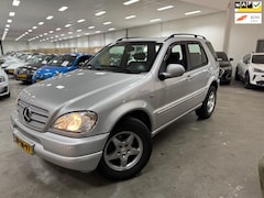 Mercedes-Benz M-klasse - 320 Elegance / AUTOMAAT / NAP / NETTE AUTO