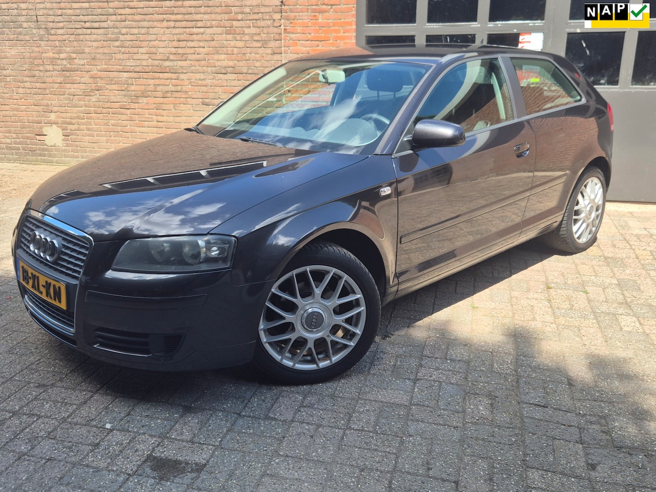 Audi A3 - 1.6 FSI Pro Line/ nieuwe apk!/ nieuwe banden - AutoWereld.nl