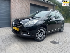 Peugeot 2008 - 1.2 PureTech Blue Lion NAVI AIRCO PDC 2016