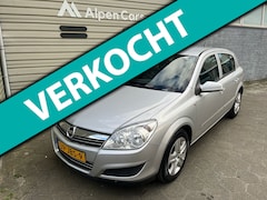 Opel Astra - 1.6 Executive Cruise Controle / P.sensor / Airco / NAP / Trekhaak