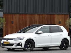 Volkswagen Golf - TSI GTE 204PK / Pano / 2019 / LED / ACC