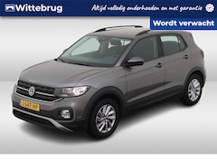 Volkswagen T-Cross - 1.0 TSI Life Executive Navigatie / Parkeersensoren / Voorruit verwarmbaar / Airco Clima /