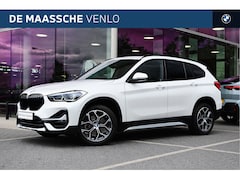 BMW X1 - sDrive20i High Executive Edition Automaat / Panoramadak / Navigatie Plus / Camera / Head-u