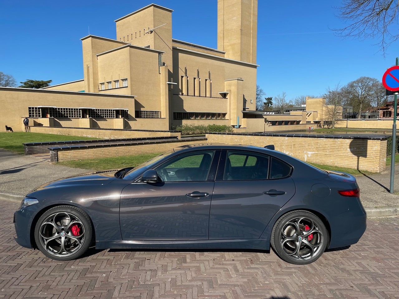 Alfa Romeo Giulia - 2.0T Super Squadra Veloce specs - AutoWereld.nl