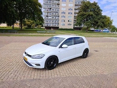 Volkswagen Golf - 1.5 TSI Comfortline Business