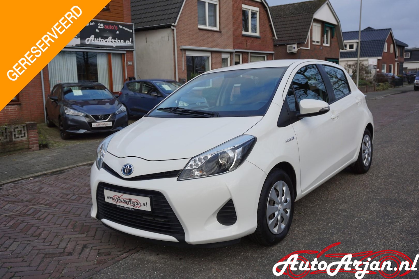 Toyota Yaris - 1.5 Full Hybrid Aspiration Automaat Climate controll - AutoWereld.nl