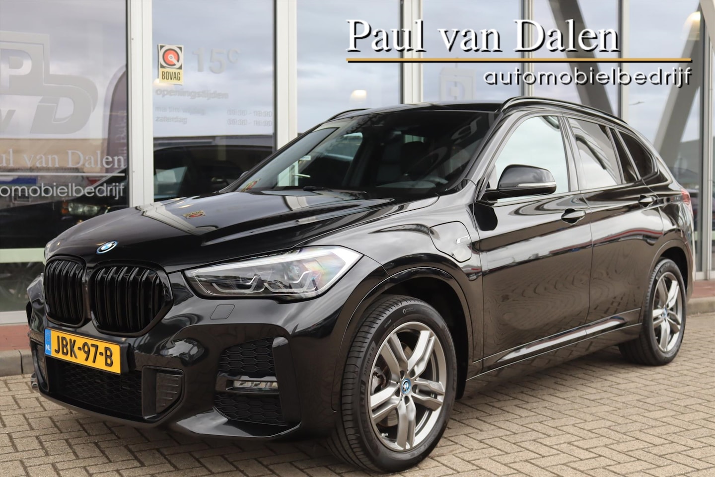BMW X1 - (f48) XDRIVE 25e 220PK AUTOMAAT M-SPORT Navi | Led | Sfeerverl. | Electr.klep | Stoelverw. - AutoWereld.nl