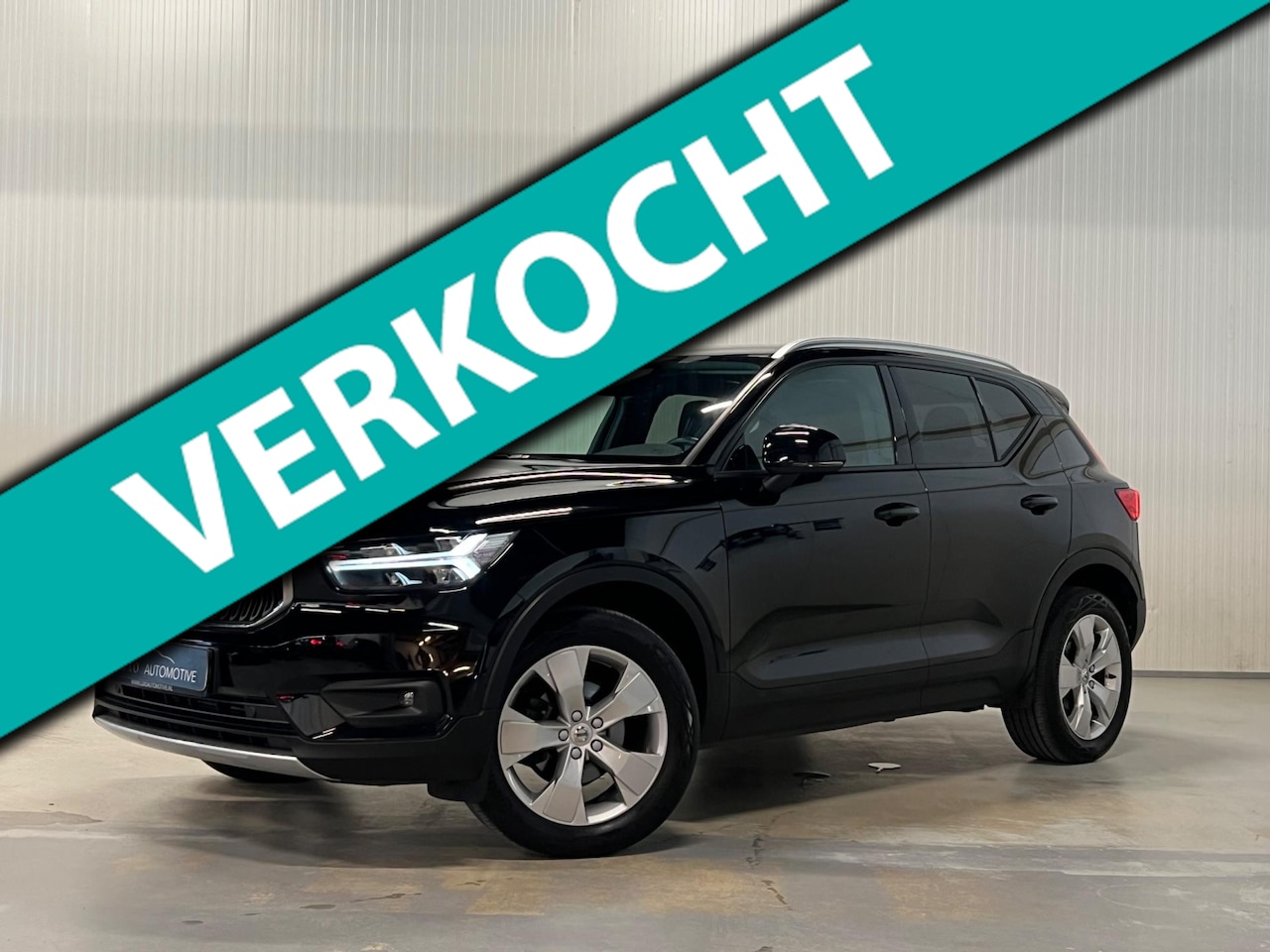 Volvo XC40 - 1.5 T3 R-Design | ACC | CARPLAY | LED | CAMERA | TREKHAAK - AutoWereld.nl