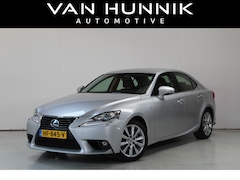 Lexus IS - 300h 25th Edition | Camera | NL-Auto