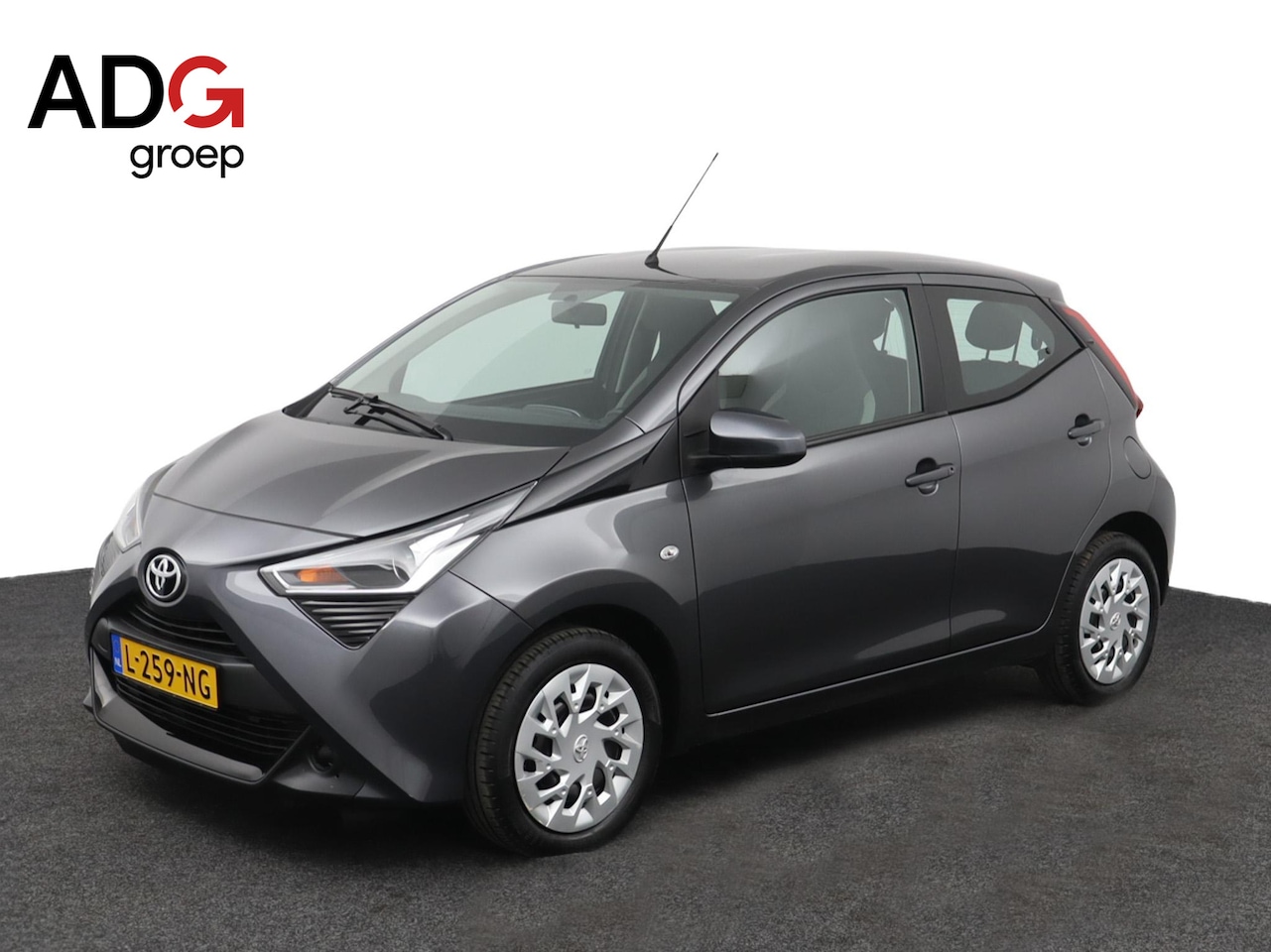 Toyota Aygo - 1.0 VVT-i x-play | Automaat | Achteruitrijcamera | Airco | - AutoWereld.nl
