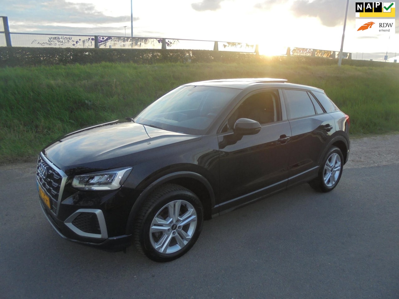 Audi Q2 - Audi Q2 35 TFSI benzine airco ecc panorama dak Leder bekleding 63.000km - AutoWereld.nl