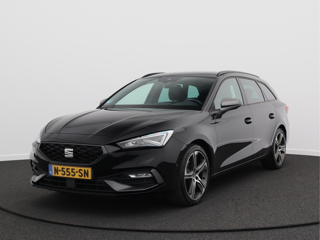 SEAT Leon Sportstourer - 1.5 TSI FR Business Intense/ compleet! - AutoWereld.nl
