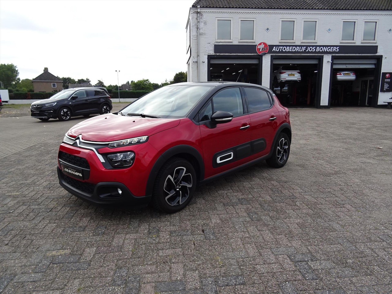 Citroën C3 - 1.2 PureTech 110pk S&amp;S Shine - AutoWereld.nl